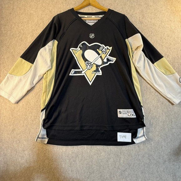 Reebok Other - Reebok NHL Pittsburgh Penguins Youth Hockey Jersey Black Gold L/XL‎ T1198